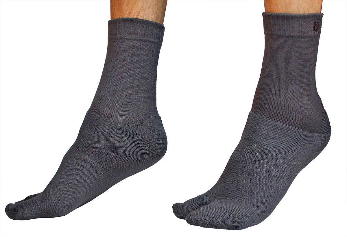 Wool Tabi Socks - Image 12