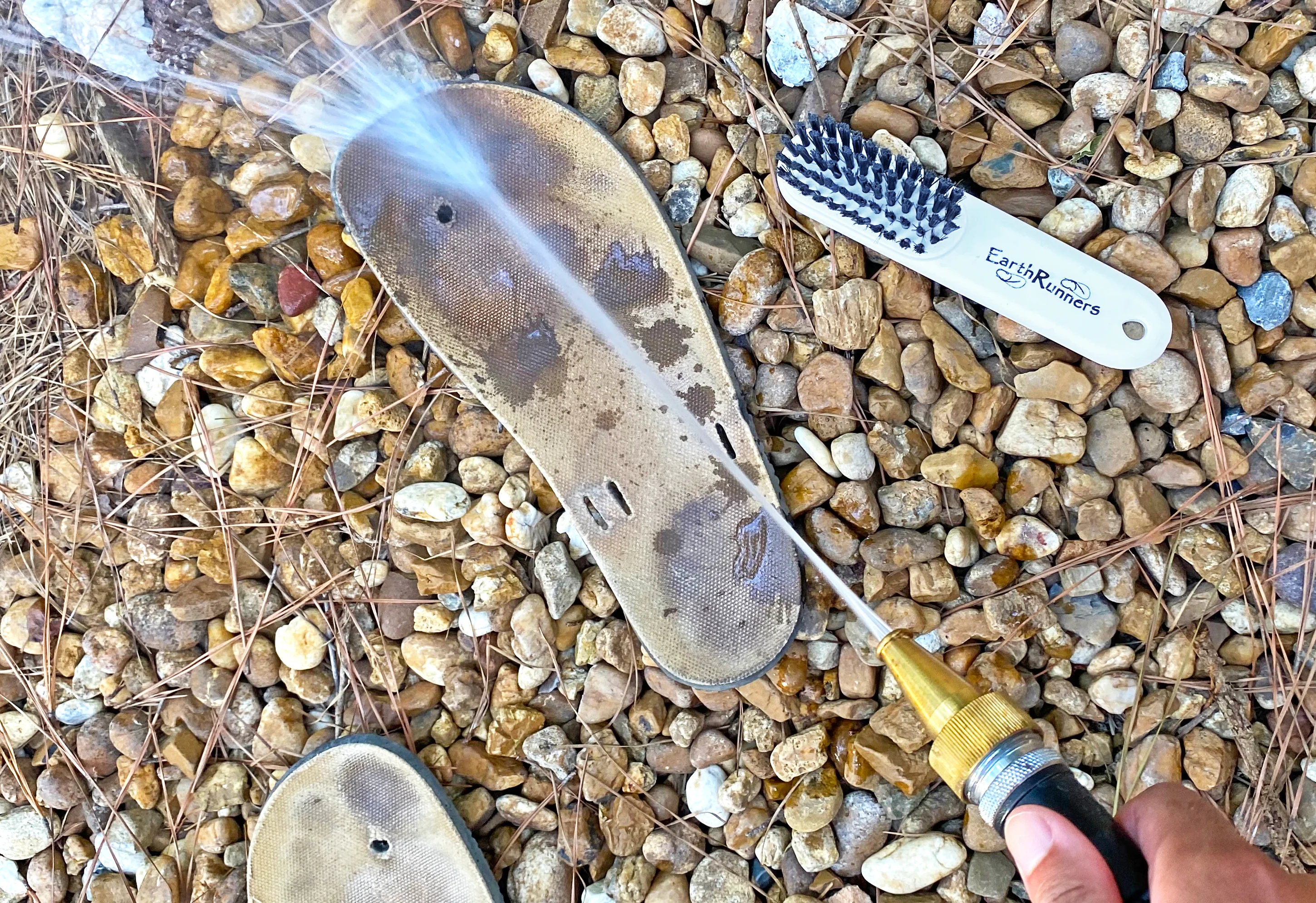 Sandal Cleaning Nozzle + Scrub Brush - Image 4